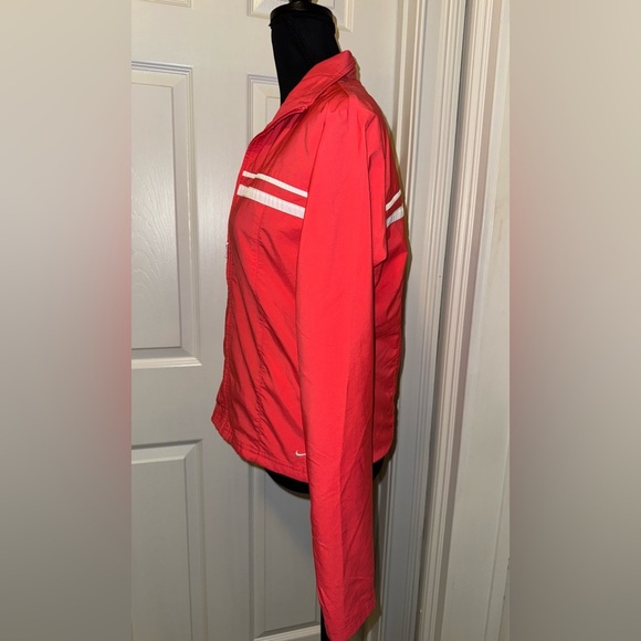 Nike White and Orange Bomber Jacket with Athletic Cut - Picture 3 of 9